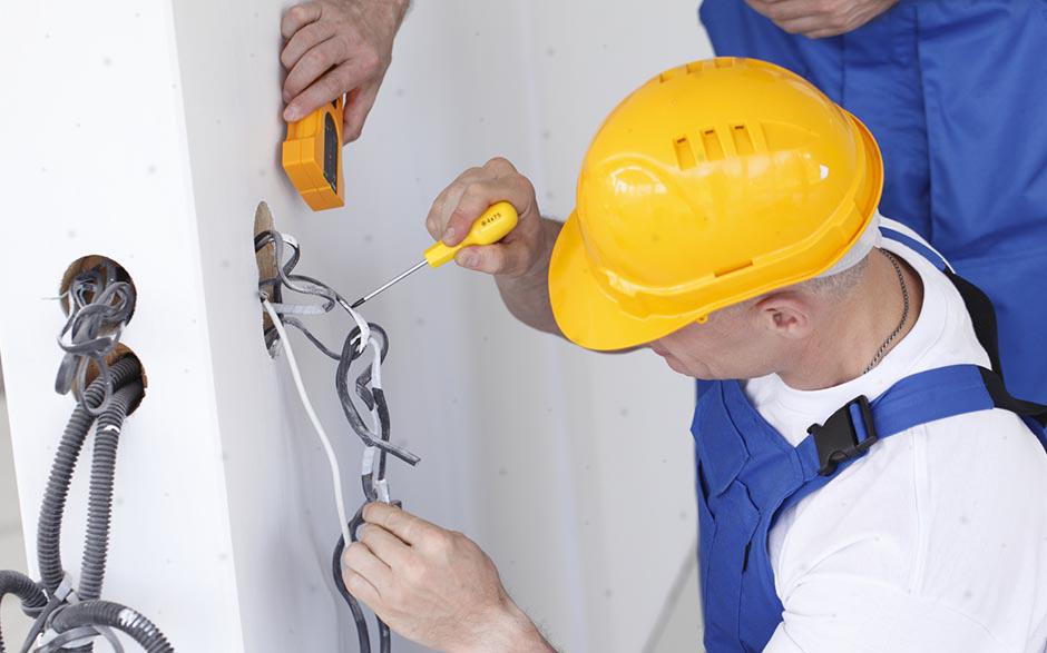 électricien de maintenance Paris 12
